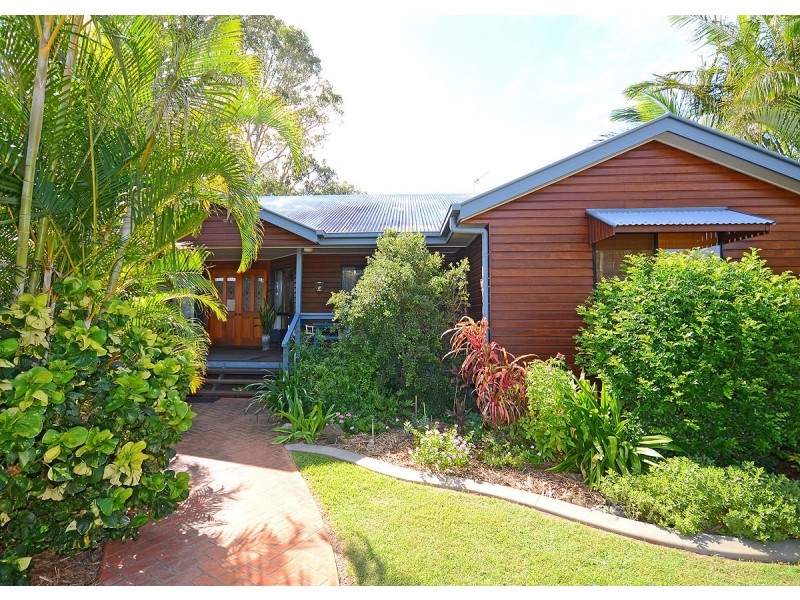 12 Treviso Court, Urangan QLD 4655