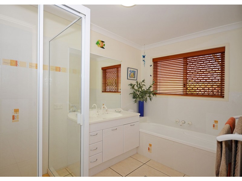 3 Florida Court, Torquay QLD 4655