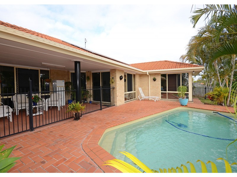 3 Florida Court, Torquay QLD 4655