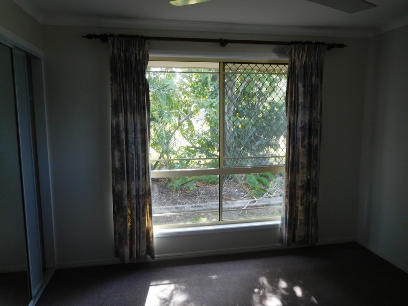 43 Bunker Avenue, Urraween QLD 4655