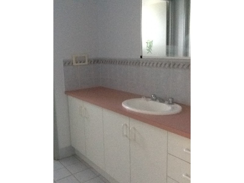 43 Bunker Avenue, Urraween QLD 4655