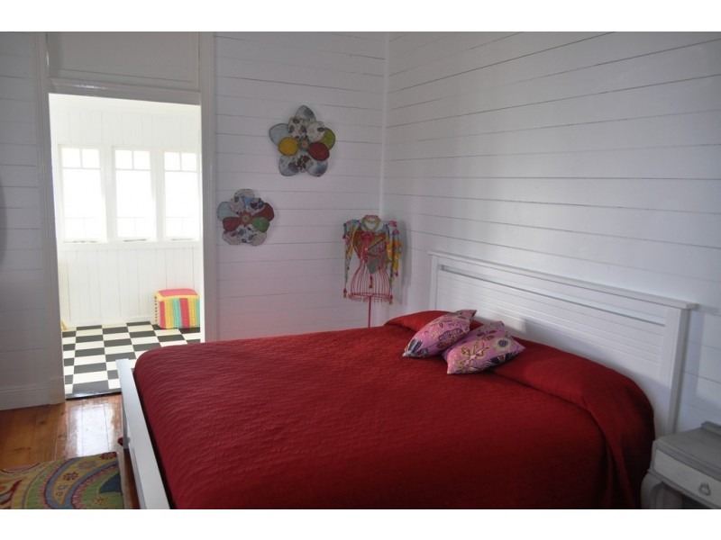 31 Freshwater St, Scarness QLD 4655