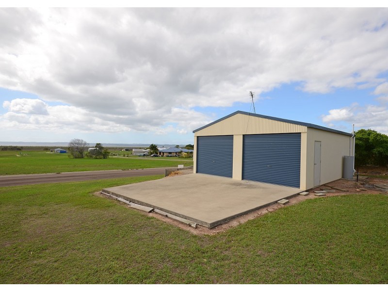 63 Windjammer Circuit, River Heads QLD 4655