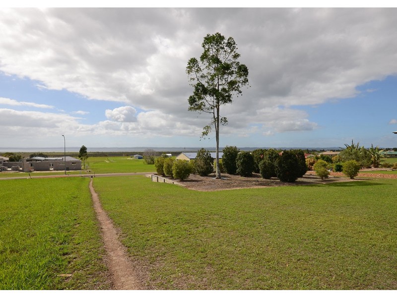 63 Windjammer Circuit, River Heads QLD 4655