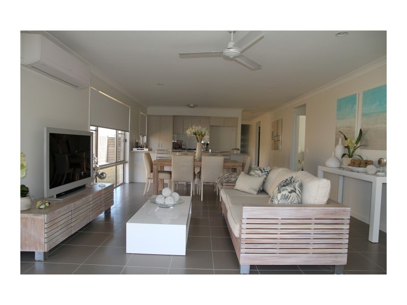 Lot 636 Augustus Boulevard, Urraween QLD 4655