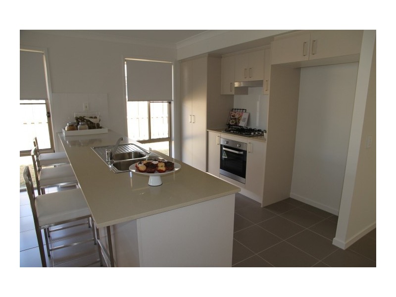 Lot 636 Augustus Boulevard, Urraween QLD 4655