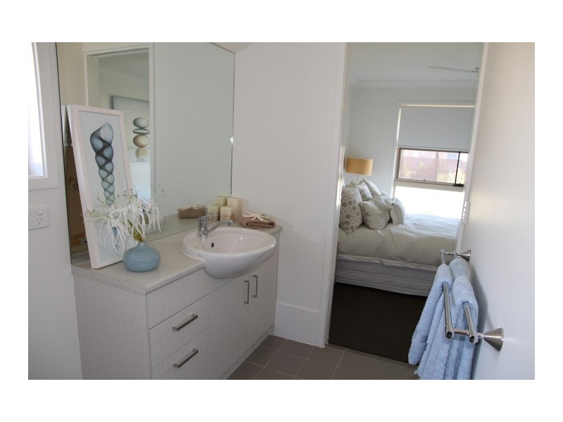 Lot 636 Augustus Boulevard, Urraween QLD 4655