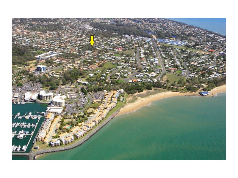 11 Burrum Street, Urangan QLD 4655