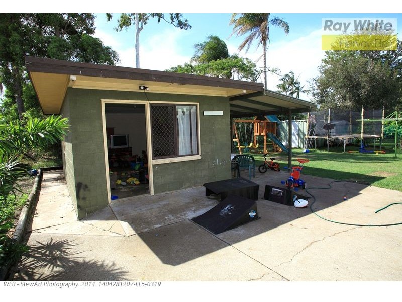 11 Burrum Street, Urangan QLD 4655