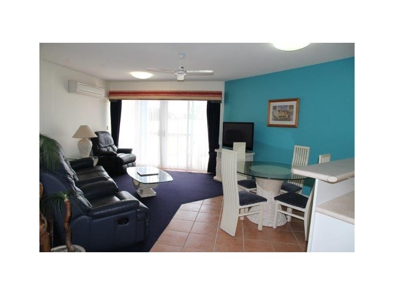 28/397 Esplanade, Torquay QLD 4655