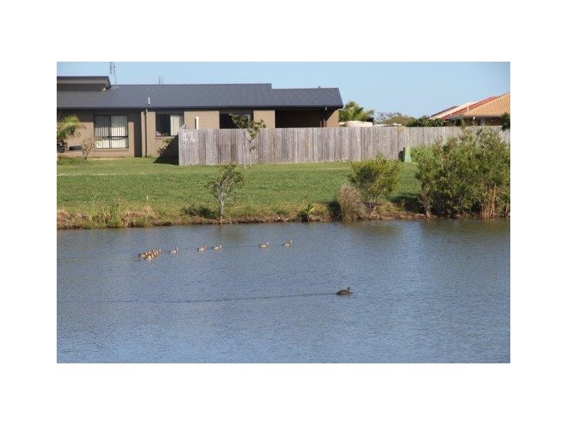13 Anchorage Circuit, Point Vernon QLD 4655