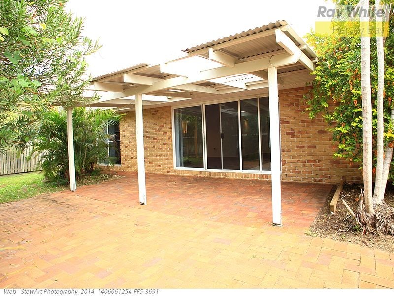 26 Prince Street, Urangan QLD 4655