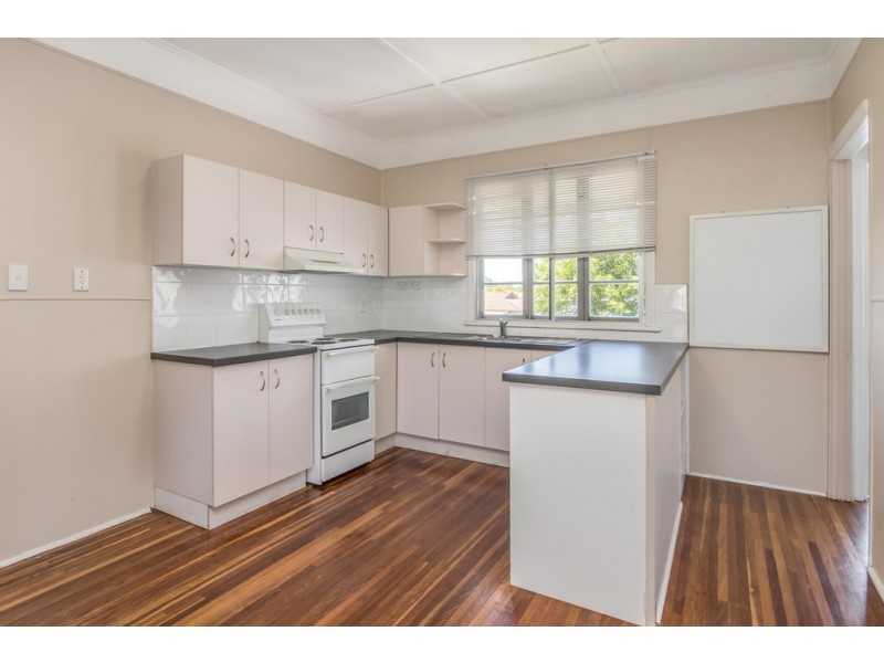 125 Pulgul Street, Urangan QLD 4655