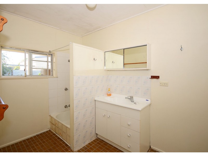 4 Tooth Street, Hervey Bay QLD 4655