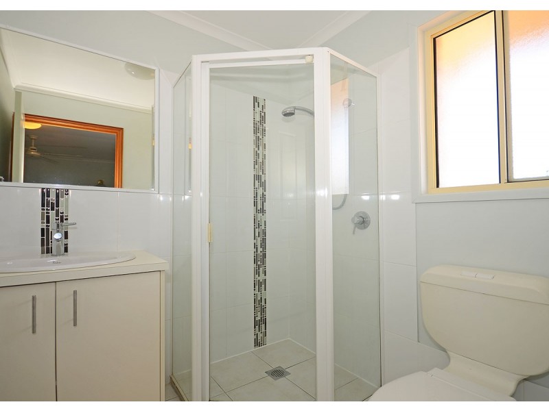 5 Faraday Court, Urraween QLD 4655