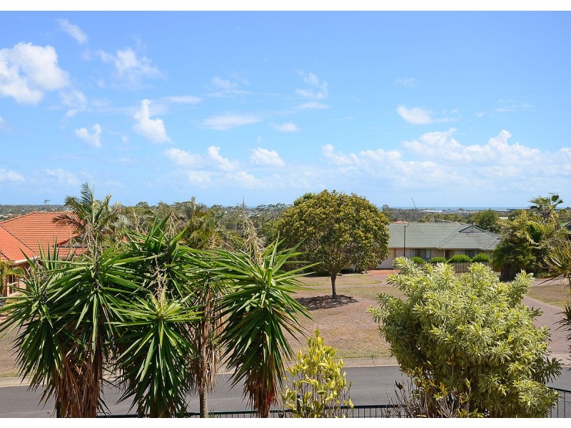 5 Faraday Court, Urraween QLD 4655