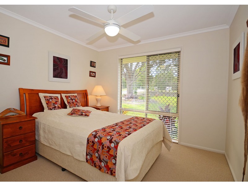 8 Petersen Rd, Hervey Bay QLD 4655