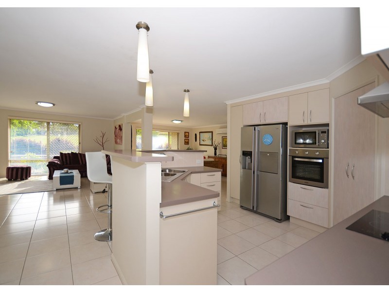 8 Petersen Rd, Hervey Bay QLD 4655