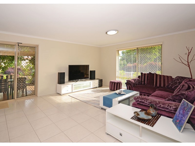 8 Petersen Rd, Hervey Bay QLD 4655