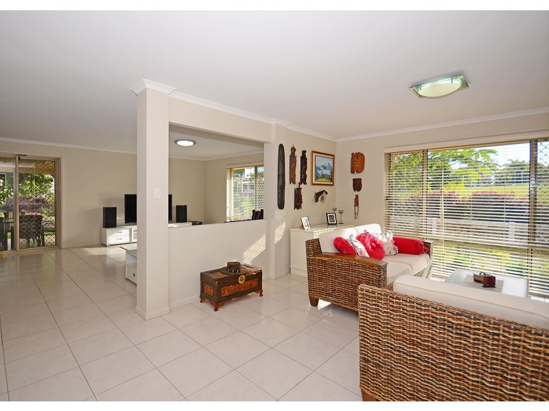 8 Petersen Rd, Hervey Bay QLD 4655