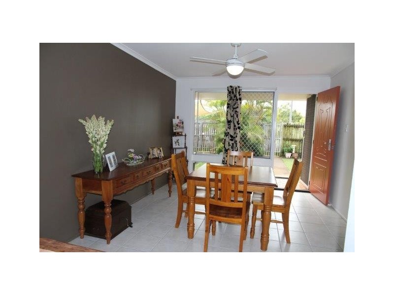 Unit 1/2 Wuruma Street, Scarness QLD 4655