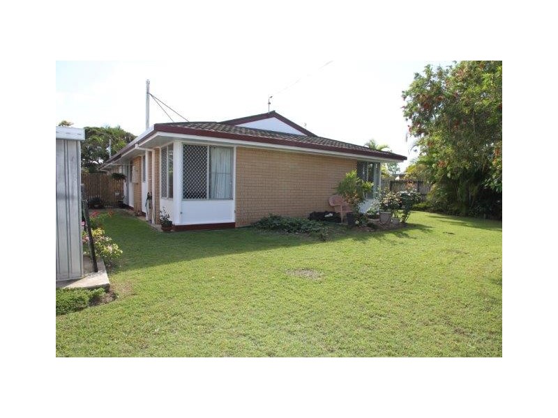 Unit 1/2 Wuruma Street, Scarness QLD 4655