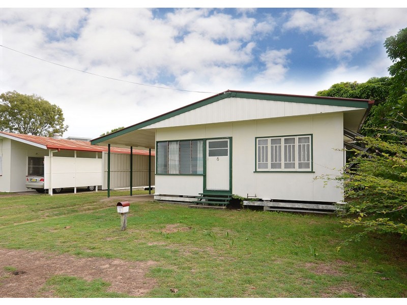 6 Ocean Street, Torquay QLD 4655