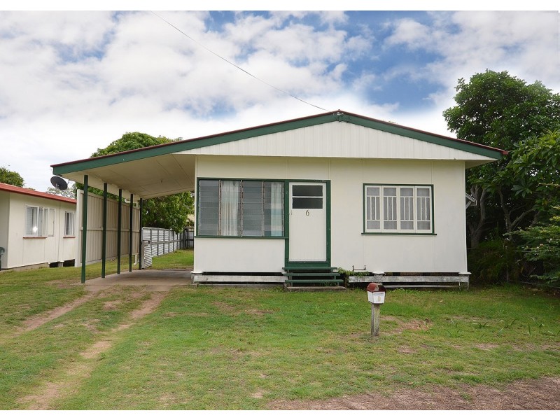 6 Ocean Street, Torquay QLD 4655