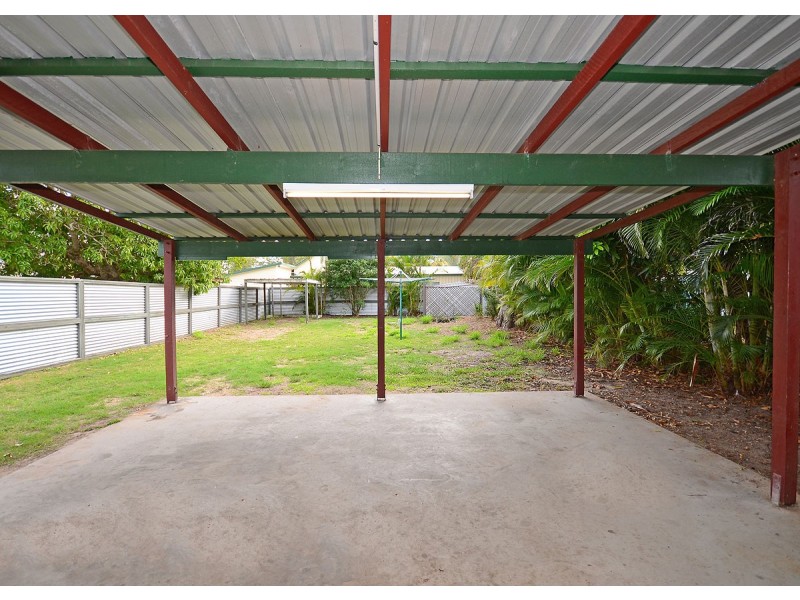6 Ocean Street, Torquay QLD 4655