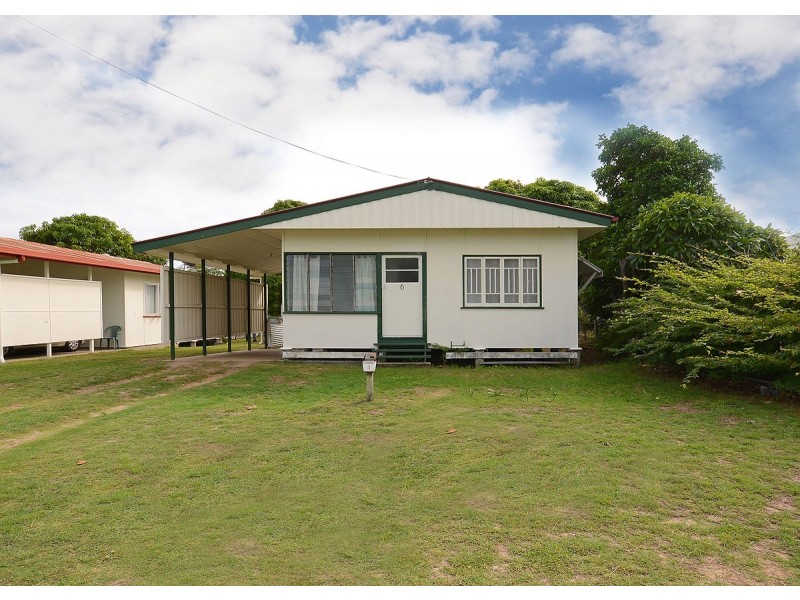6 Ocean Street, Torquay QLD 4655