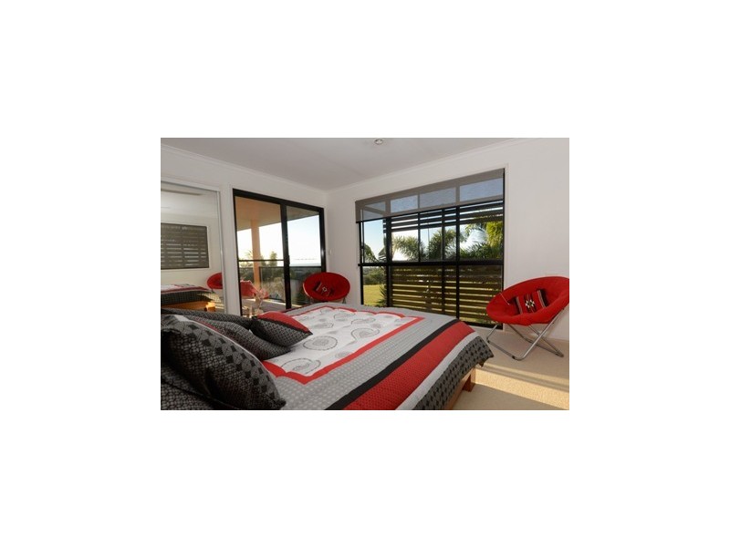 14-16 PARVIEW DVE, Craignish QLD 4655