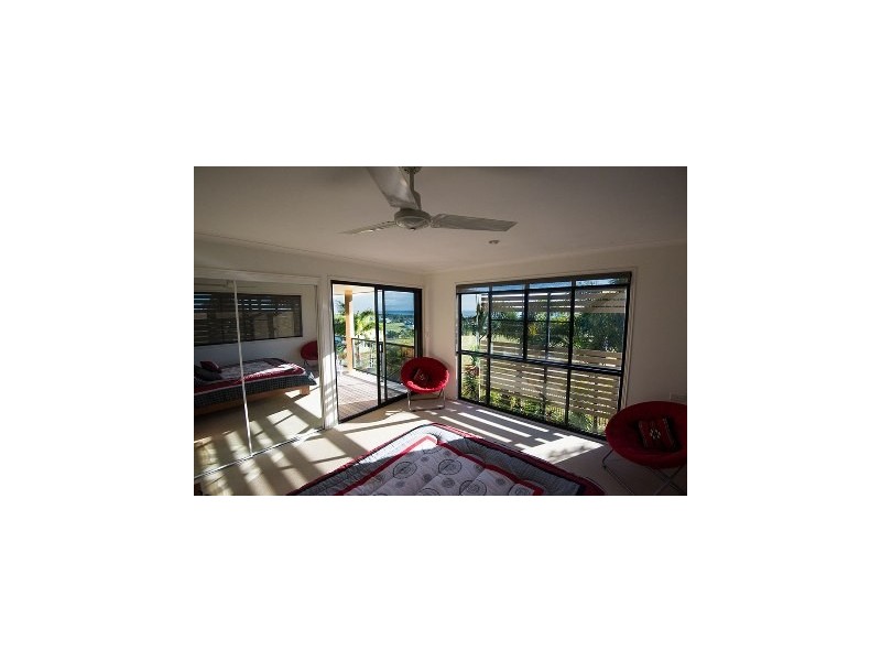 14-16 PARVIEW DVE, Craignish QLD 4655