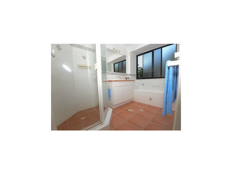 14-16 PARVIEW DVE, Craignish QLD 4655