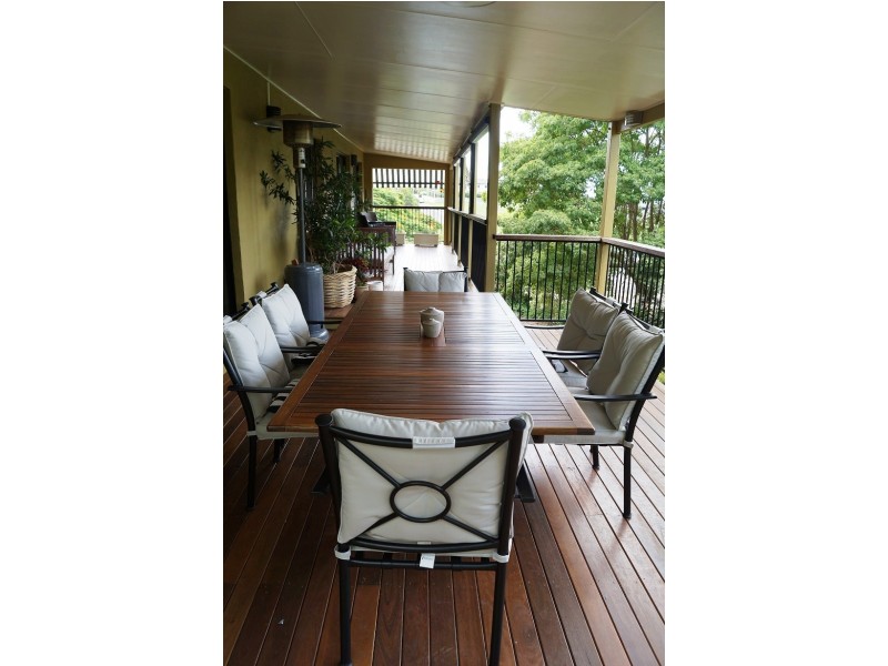 4 Balmoral Court, Urraween QLD 4655