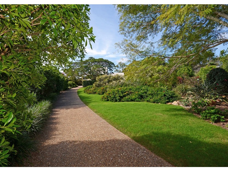 4 Balmoral Court, Urraween QLD 4655