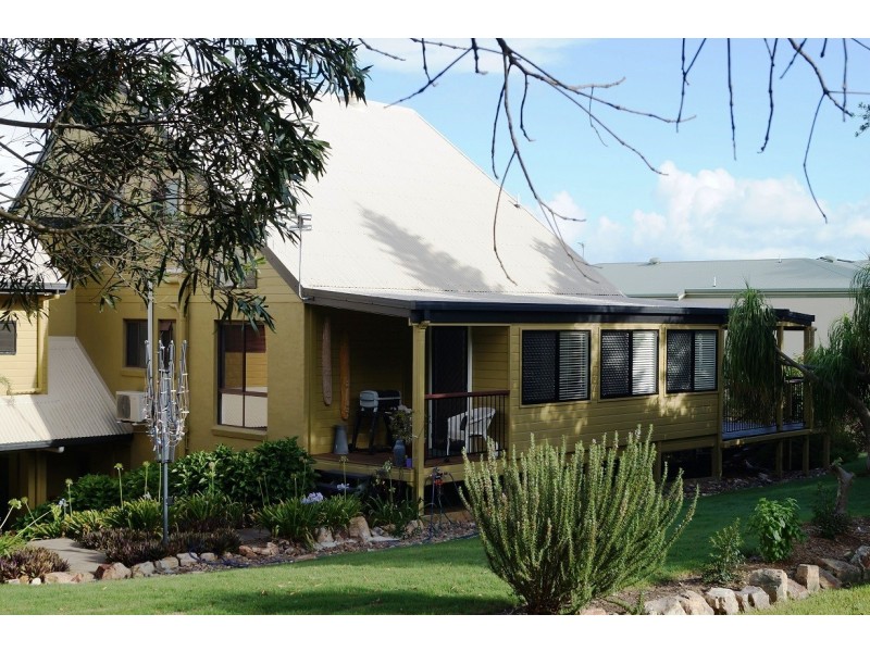 4 Balmoral Court, Urraween QLD 4655