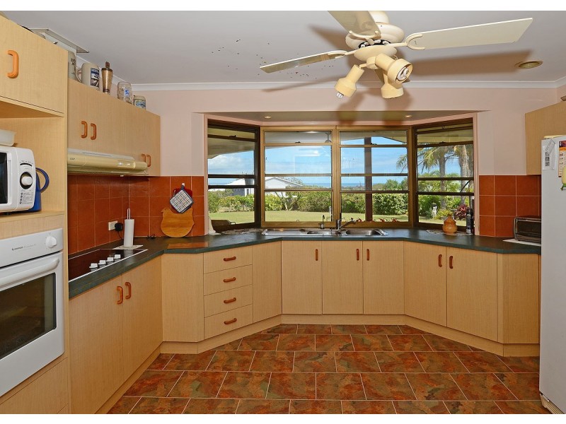 34 Waterview Drive, Dundowran Beach QLD 4655