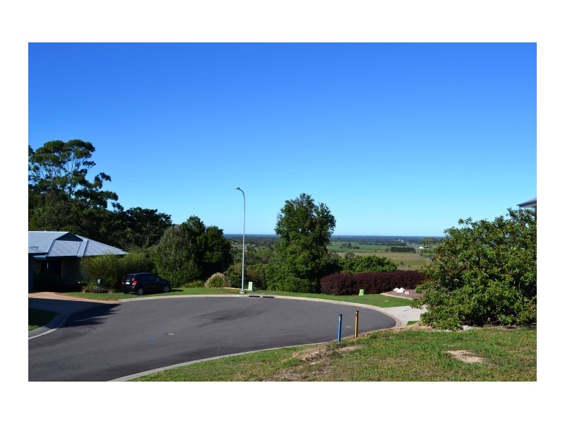 3 Fraser Outlook Ct, Kawungan QLD 4655