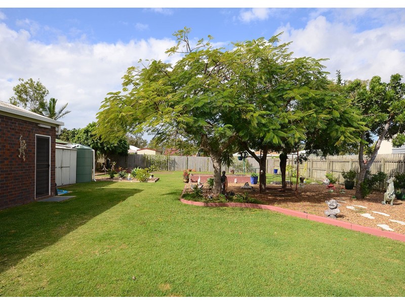 30 Acacia Street, Point Vernon QLD 4655