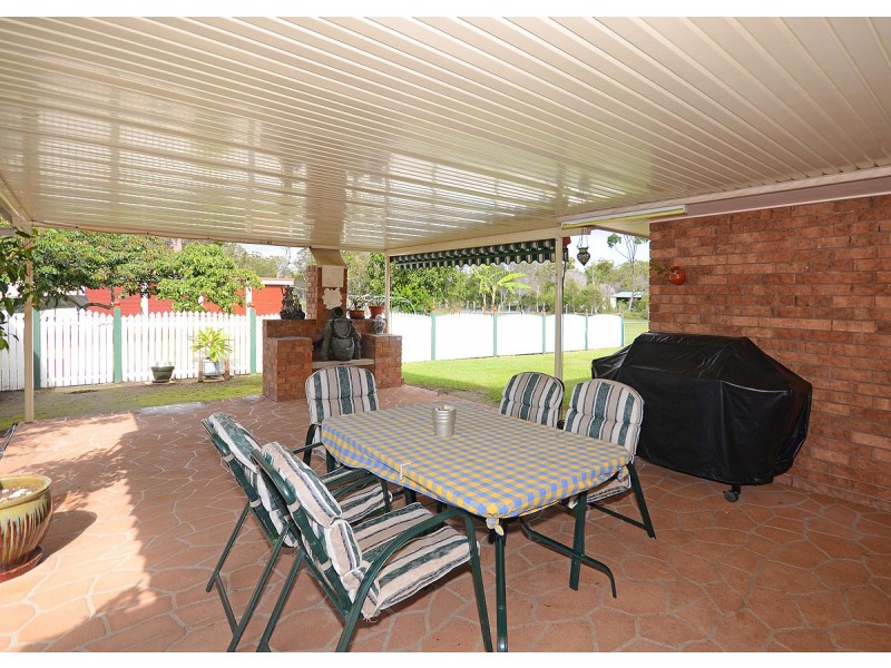 11 Ti Tree Road West, Booral QLD 4655