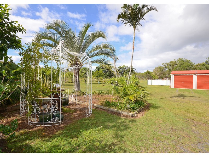 11 Ti Tree Road West, Booral QLD 4655
