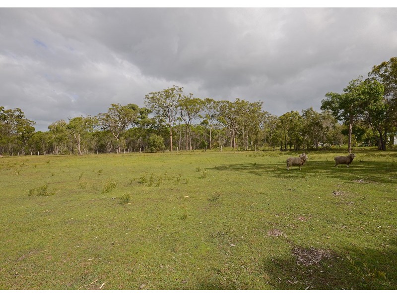 11 Ti Tree Road West, Booral QLD 4655