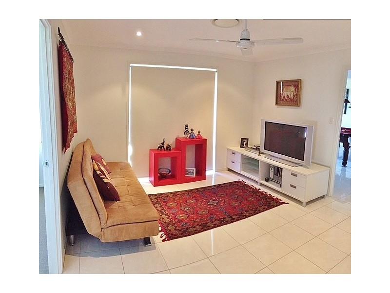 10 Louise Drive, Burrum Heads QLD 4659