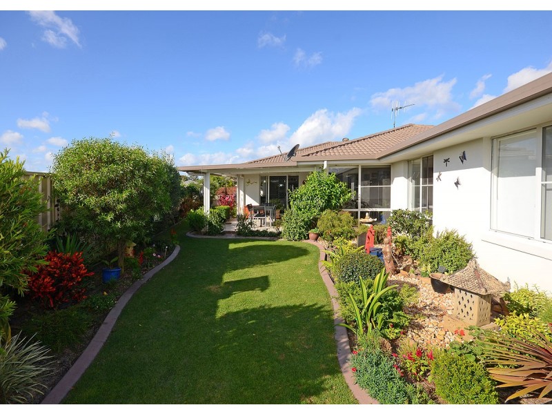 10 Louise Drive, Burrum Heads QLD 4659