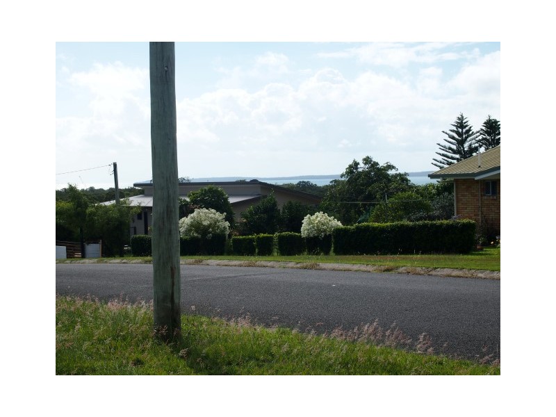 16 Pacific Drive, Booral QLD 4655