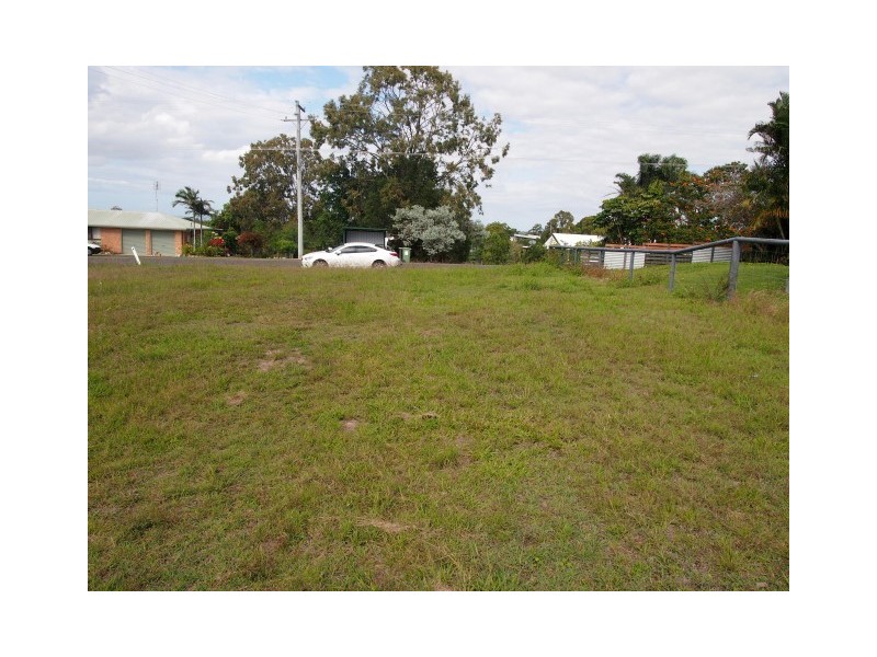 16 Pacific Drive, Booral QLD 4655