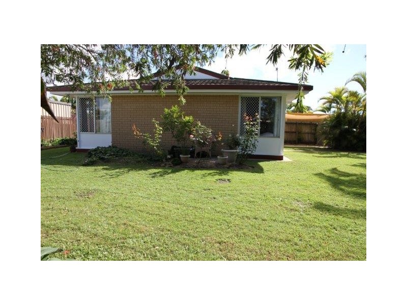 1/2 WURUMA ST, Scarness QLD 4655