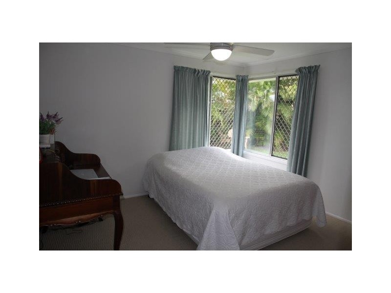1/2 WURUMA ST, Scarness QLD 4655