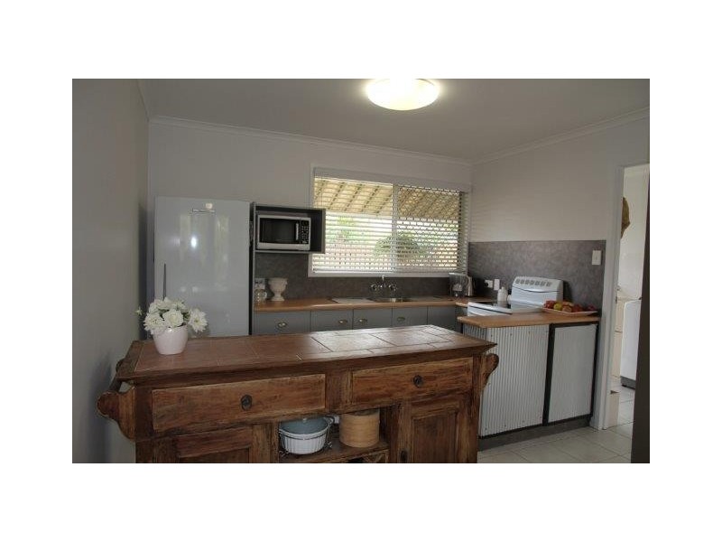 1/2 WURUMA ST, Scarness QLD 4655