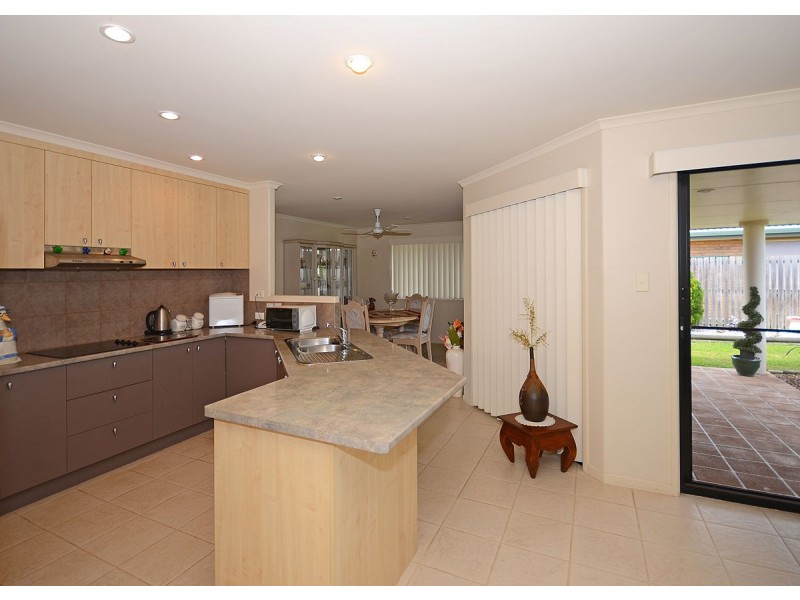 95 Caddy Avenue, Urraween QLD 4655